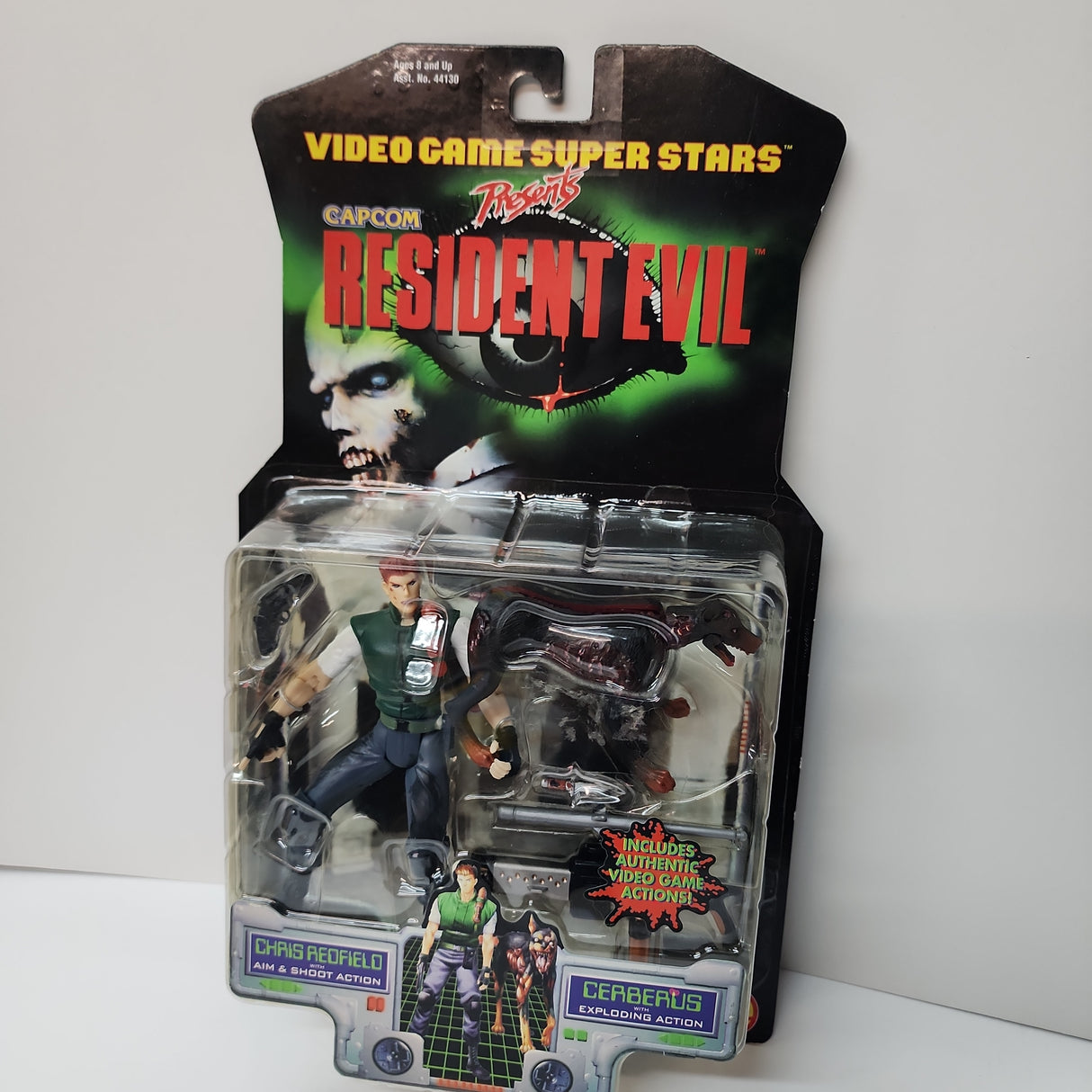 Resident Evil Chris Redfield and Zombie Dog Figure - (Sealed - P/O) (ToyBiz) (1998)