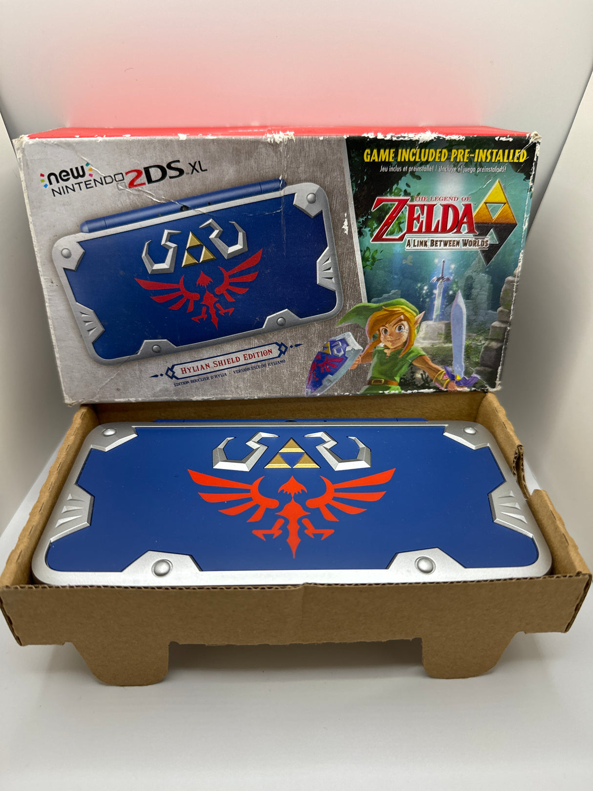 New Nintendo 2DS XL Hylian Shield Edition - (CIB Flaw) (Nintendo 3DS)