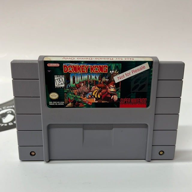 An image of the game, console, or accessory Donkey Kong Country [Not for Resale] - (LS) (Super Nintendo)