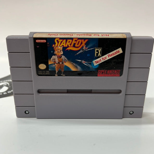 An image of the game, console, or accessory Star Fox [Not for Resale] - (LS) (Super Nintendo)