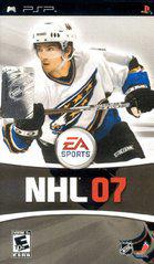 An image of the game, console, or accessory NHL 07 - (CIB) (PSP)